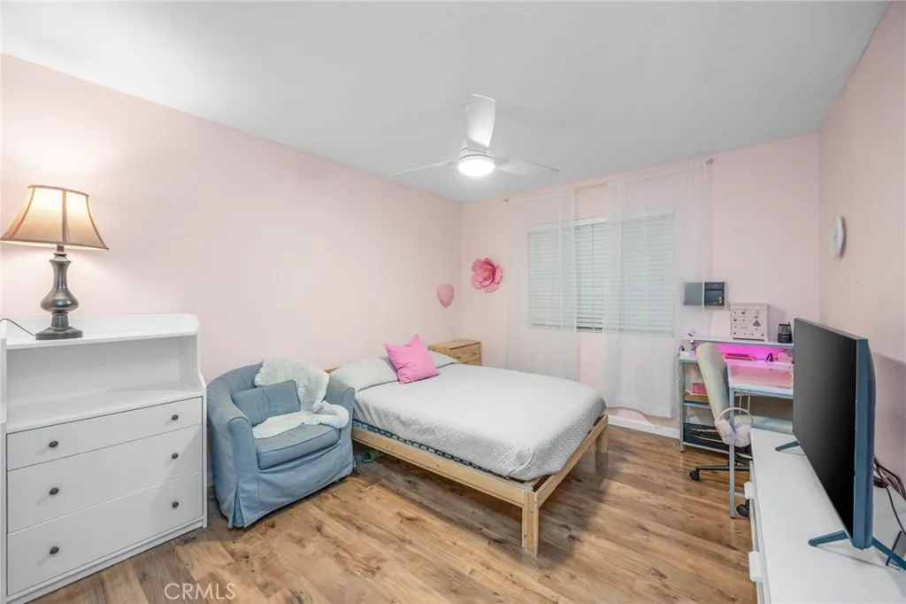 653 E 1st, San Jacinto, California 92583 home-pic-17