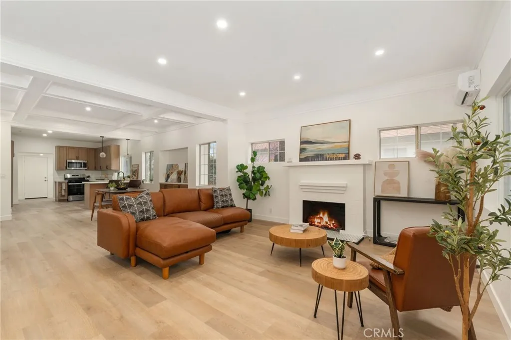4065 Wall, Los Angeles, California 90011 home-pic-7