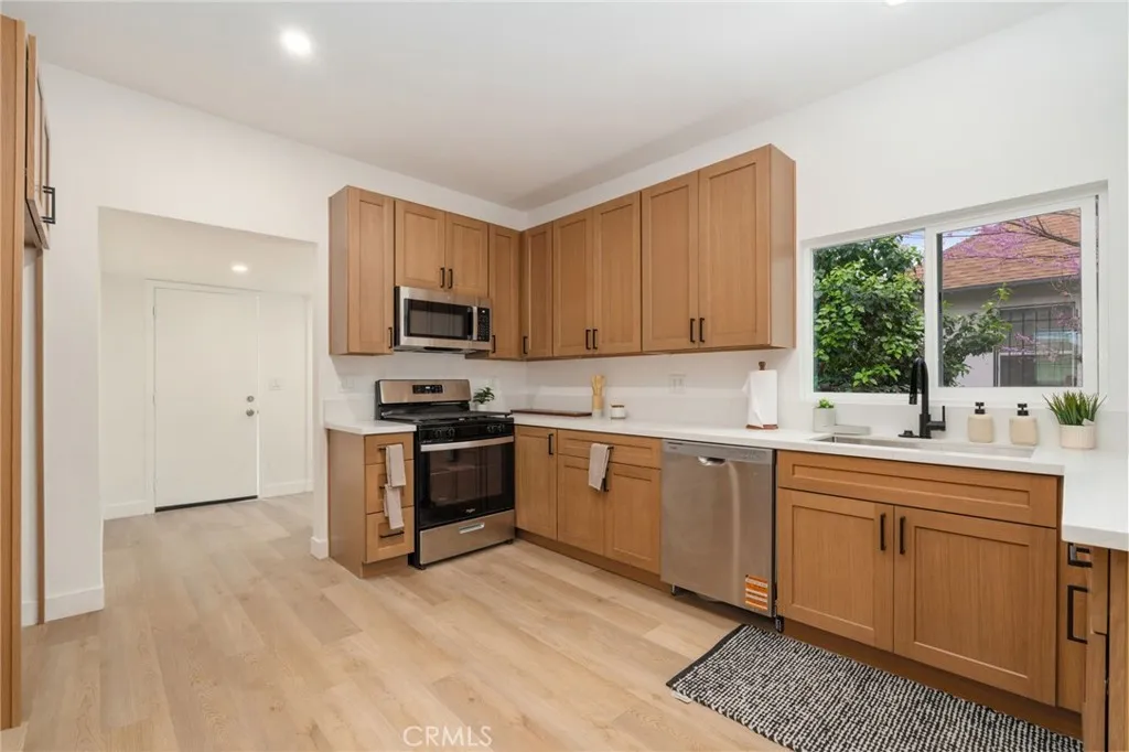 4065 Wall, Los Angeles, California 90011 home-pic-10