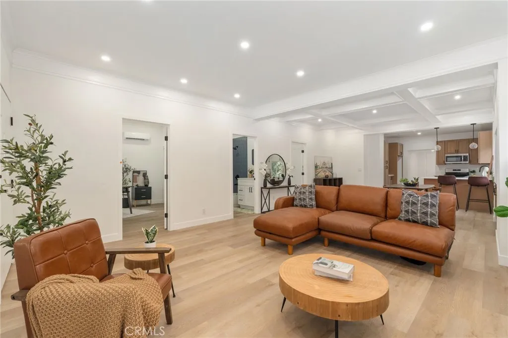 4065 Wall, Los Angeles, California 90011 home-pic-8