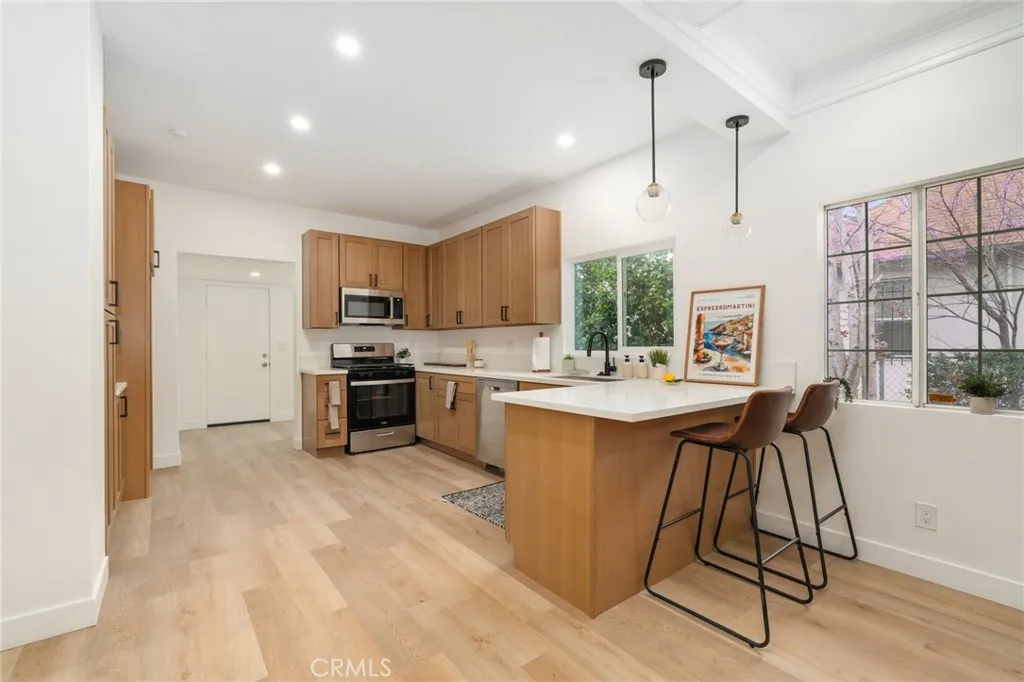 4065 Wall, Los Angeles, California 90011 home-pic-3
