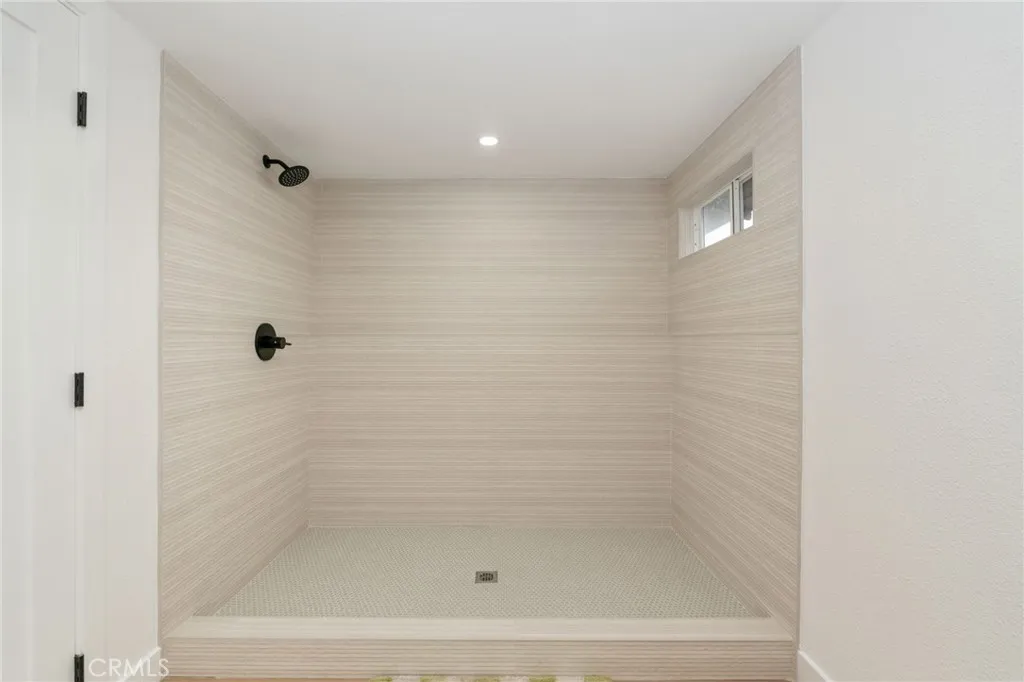 4065 Wall, Los Angeles, California 90011 home-pic-17