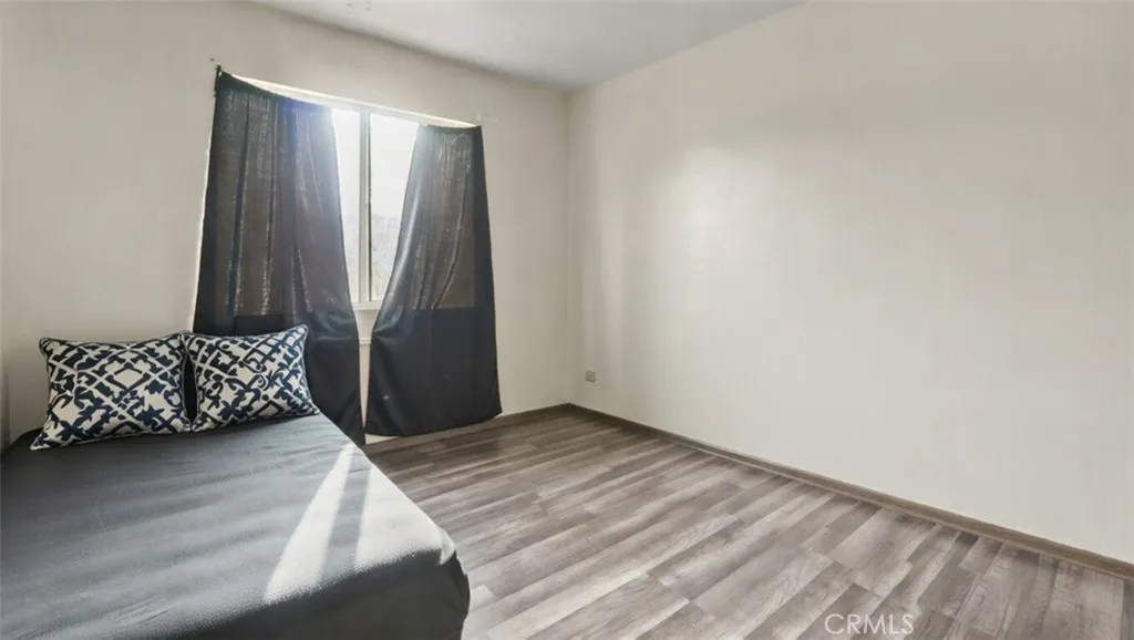 15460 Guava, Victorville, California 92394 home-pic-25