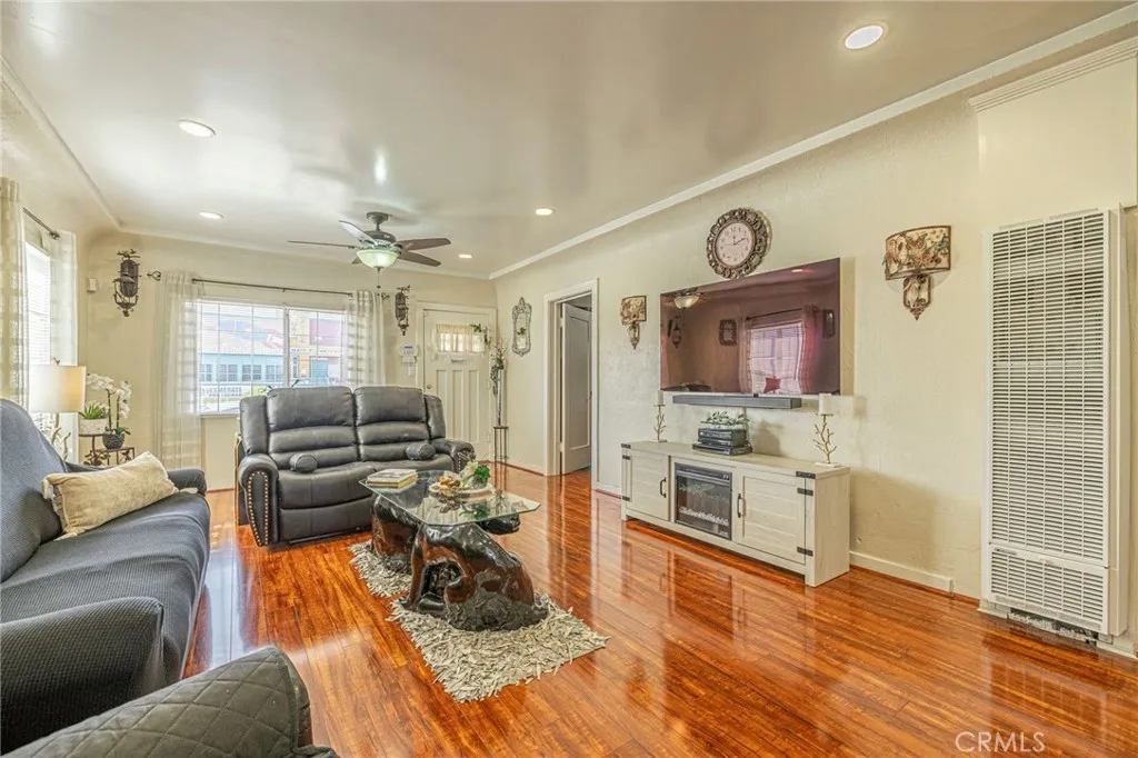 1000 N Mayo, Compton, California 90221 home-pic-9