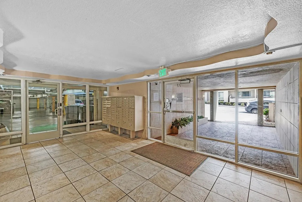 77 Fairmount Ave 220, Oakland, California 94611 home-pic-17
