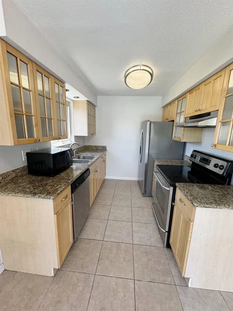 77 Fairmount Ave 220, Oakland, California 94611 home-pic-4