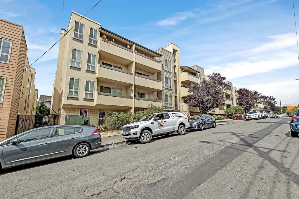 77 Fairmount Ave 220, Oakland, California 94611 home-pic-13