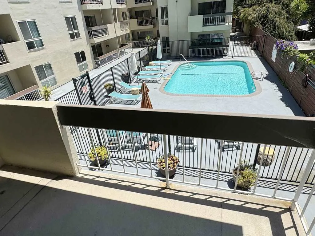 77 Fairmount Ave 220, Oakland, California 94611 home-pic-7