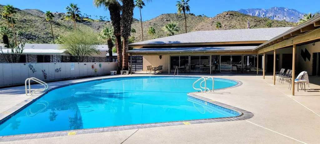 Clubhouse Pool
