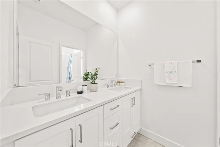 121 Billings, Irvine, California 92618