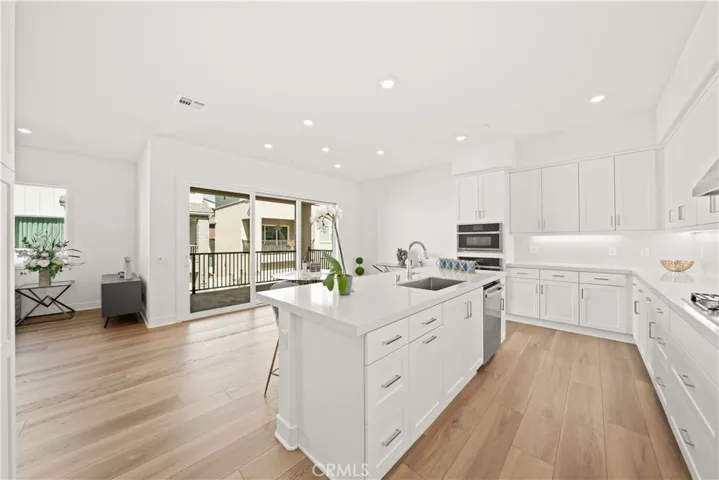121 Billings, Irvine, California 92618