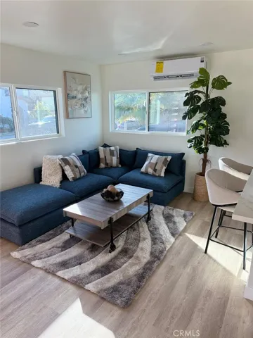 1008 Long, Inglewood, California 90302