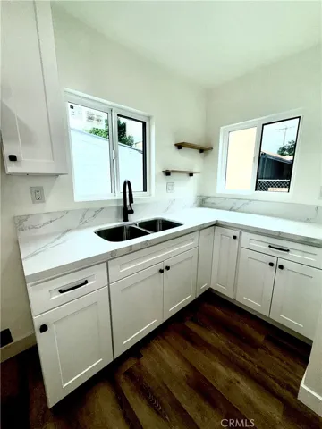 1008 Long, Inglewood, California 90302