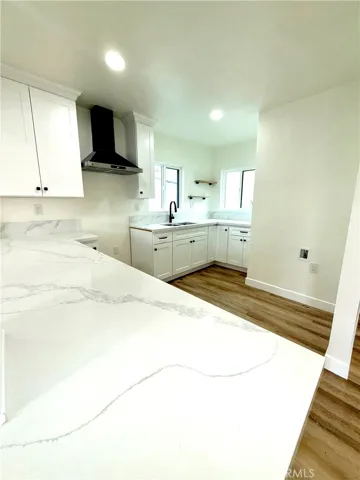 1008 Long, Inglewood, California 90302