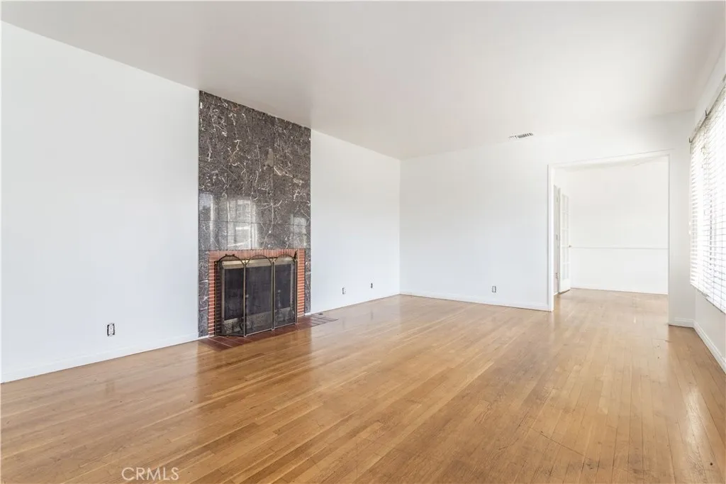 701 N Spring Avenue, Compton, California 90221 home-pic-4