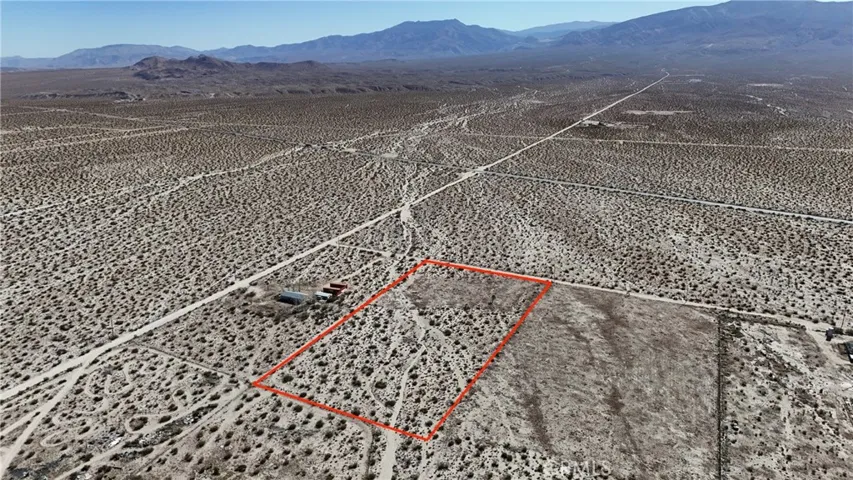 39226 Furst Street, Lucerne Valley, California 92356