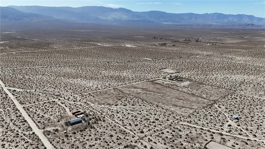 39226 Furst Street, Lucerne Valley, California 92356