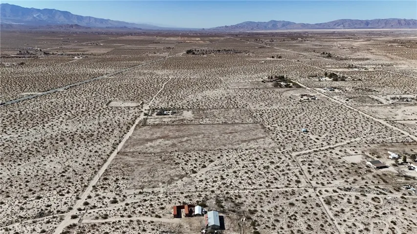 39226 Furst Street, Lucerne Valley, California 92356