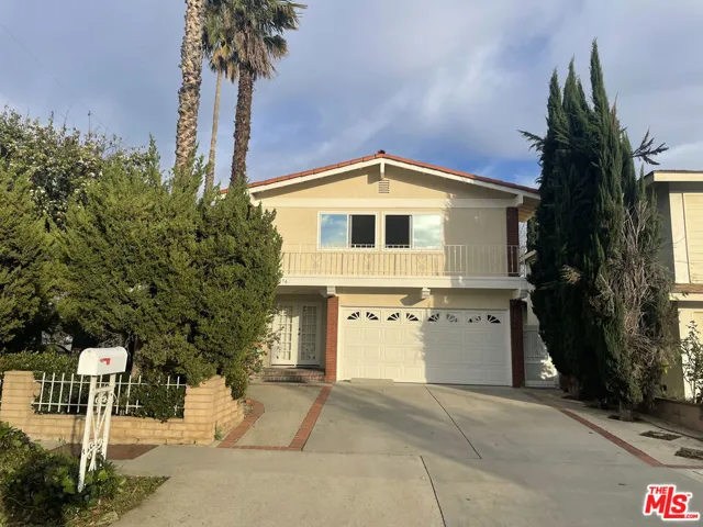 8576 Kelvin Avenue, Winnetka, California 91306