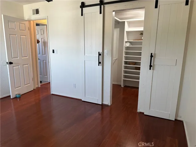 Master Bed room with walking closet