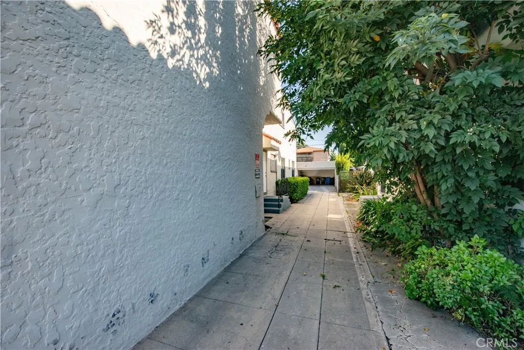 4218 S Harvard, Los Angeles, California 90062 home-pic-19
