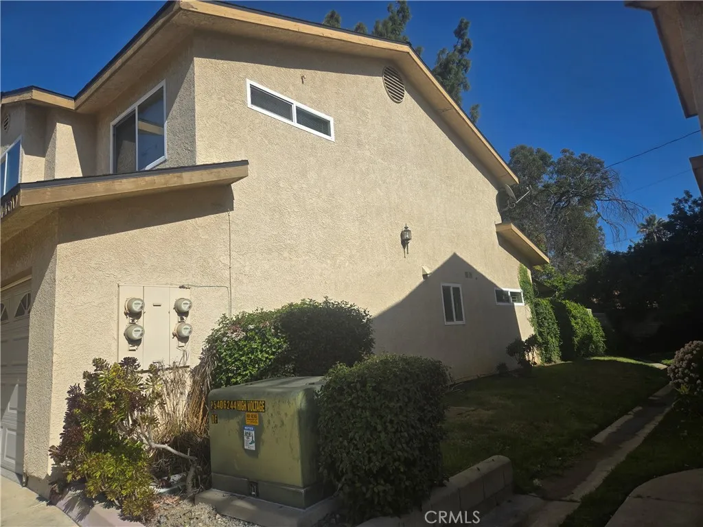 2260 N Towne, Pomona, California 91767 home-pic-11