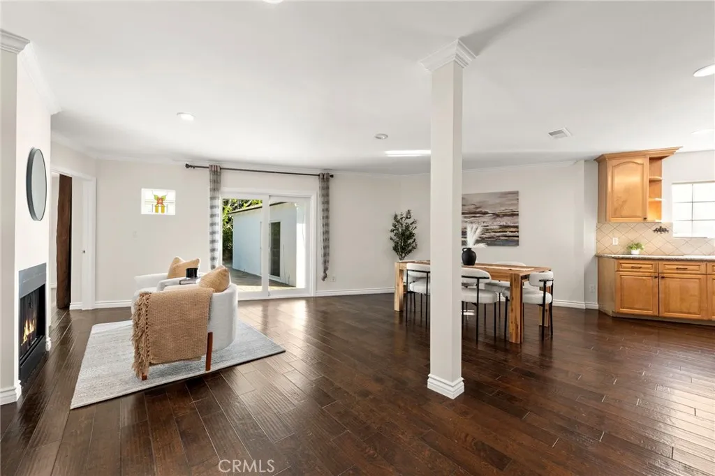 13951 Addison, Sherman Oaks, California 91423 home-pic-18