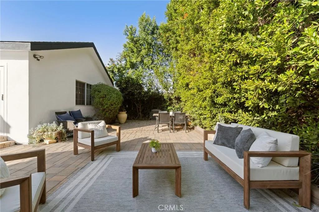 13951 Addison, Sherman Oaks, California 91423 home-pic-39