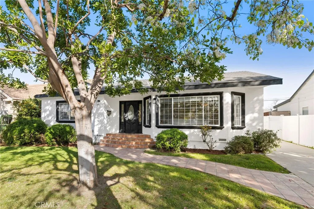 13951 Addison, Sherman Oaks, California 91423 home-pic-2