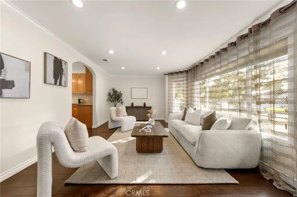 13951 Addison, Sherman Oaks, California 91423 home-pic-6