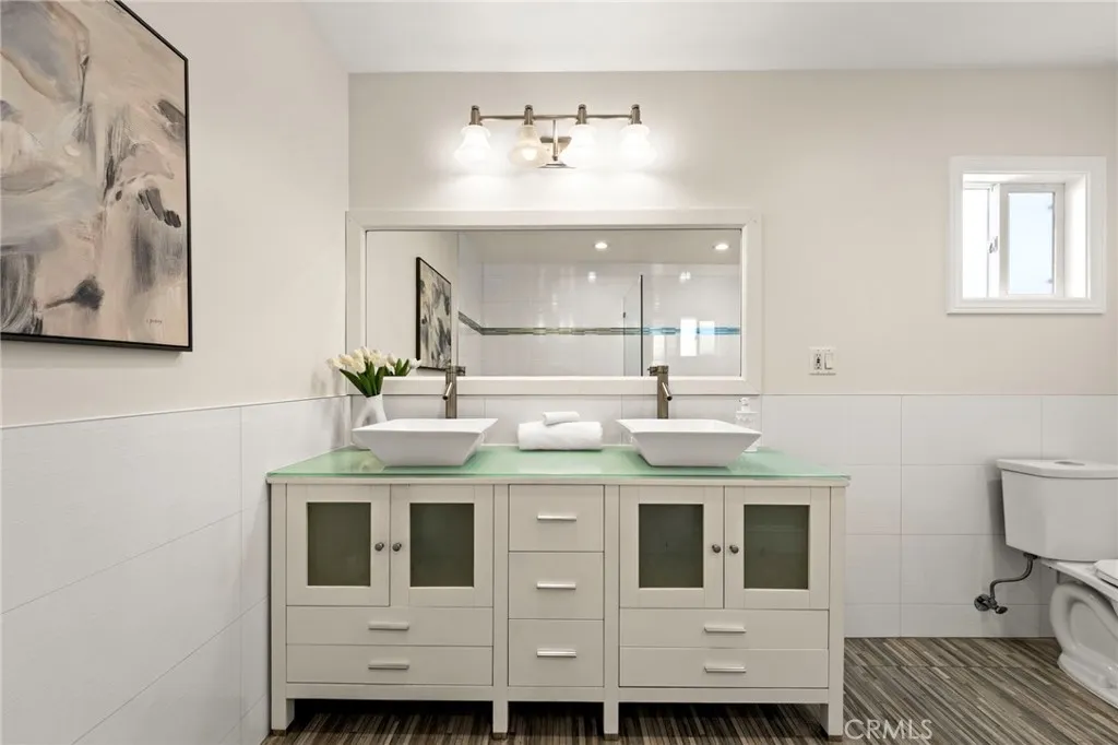 13951 Addison, Sherman Oaks, California 91423 home-pic-25