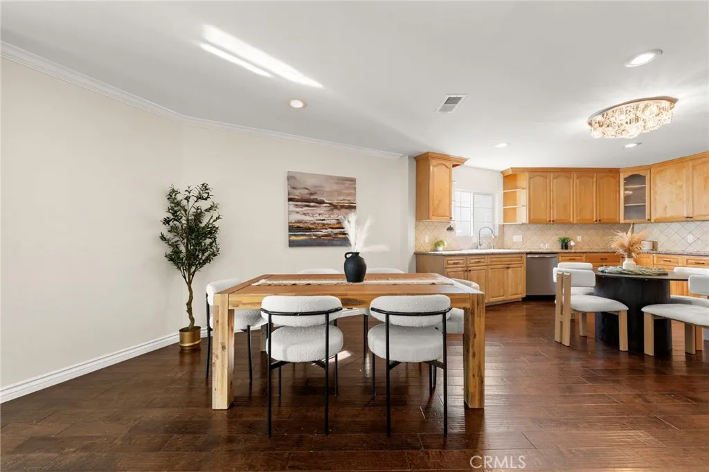 13951 Addison, Sherman Oaks, California 91423 home-pic-17