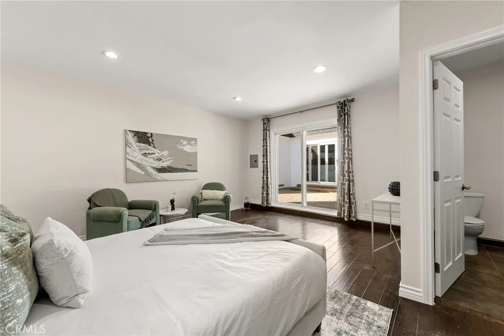 13951 Addison, Sherman Oaks, California 91423 home-pic-43