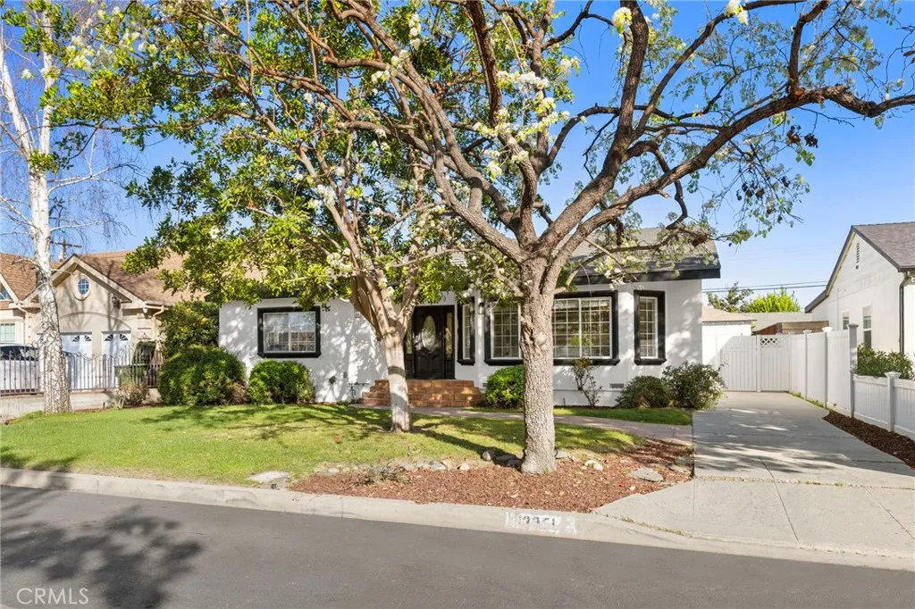 13951 Addison, Sherman Oaks, California 91423 home-pic-3