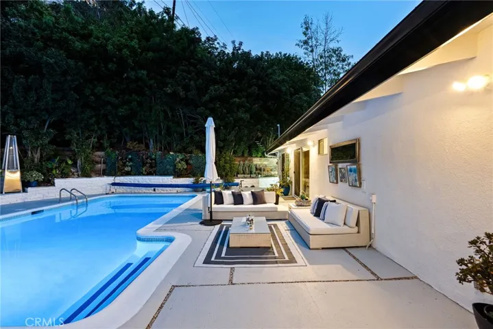 3839 Davana Road, Sherman Oaks, California 91423
