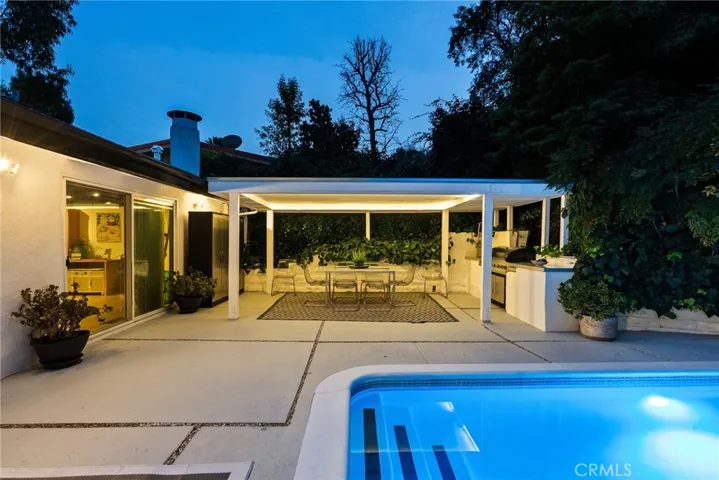 3839 Davana Road, Sherman Oaks, California 91423