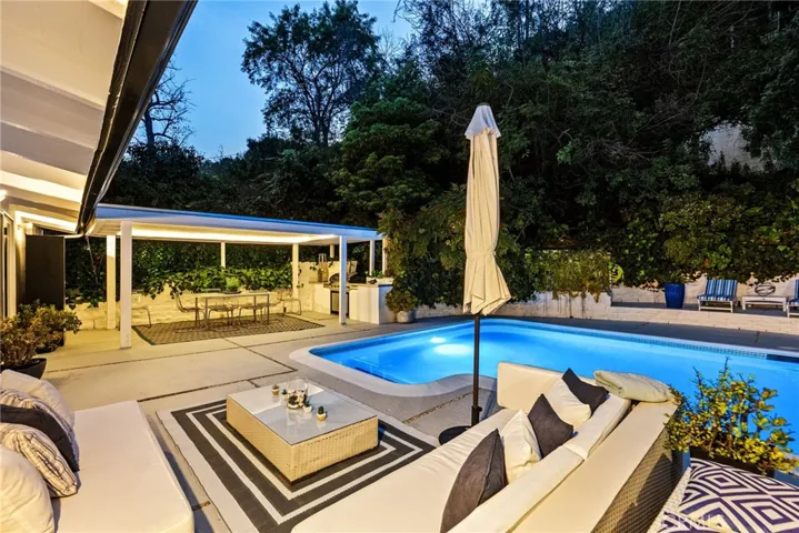 3839 Davana Road, Sherman Oaks, California 91423