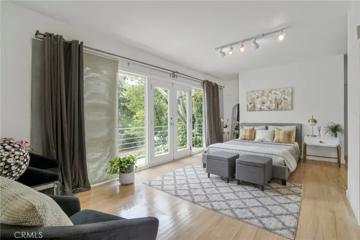 3839 Davana Road, Sherman Oaks, California 91423