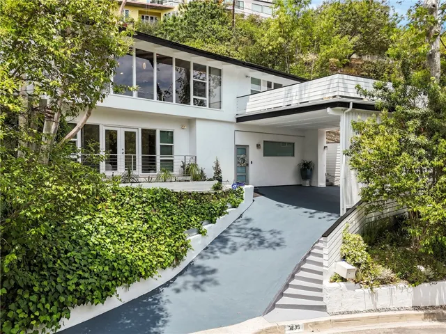 3839 Davana Road, Sherman Oaks, California 91423