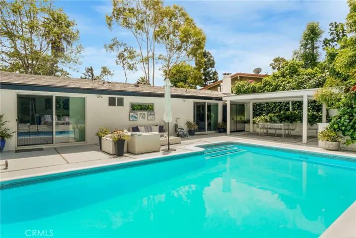 3839 Davana Road, Sherman Oaks, California 91423
