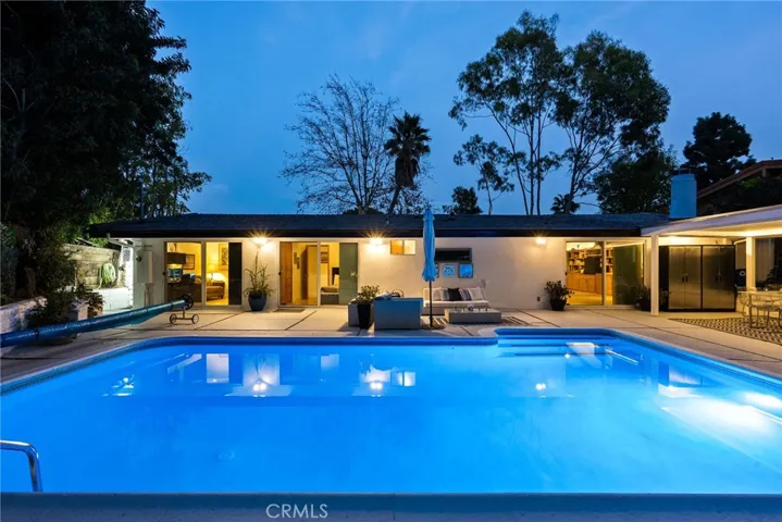 3839 Davana Road, Sherman Oaks, California 91423