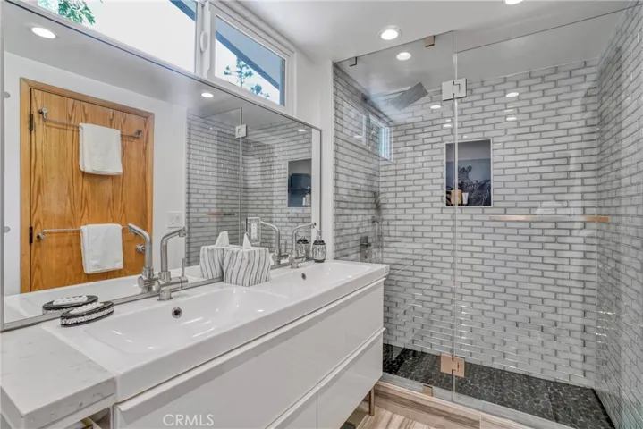 3839 Davana Road, Sherman Oaks, California 91423