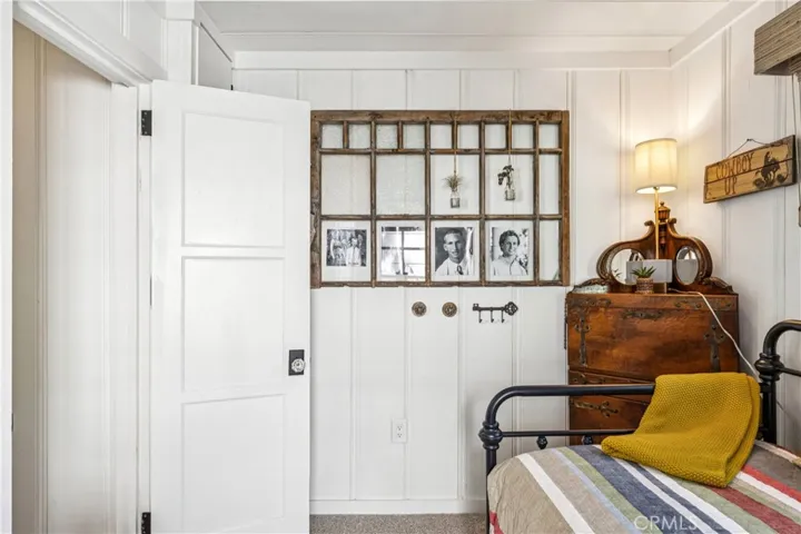 Guest Room with access to backyard