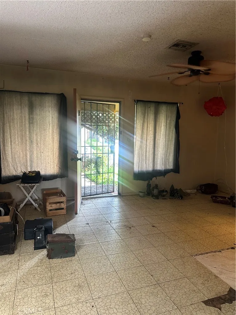 11231 Inez Street, Whittier, California 90605 home-pic-2