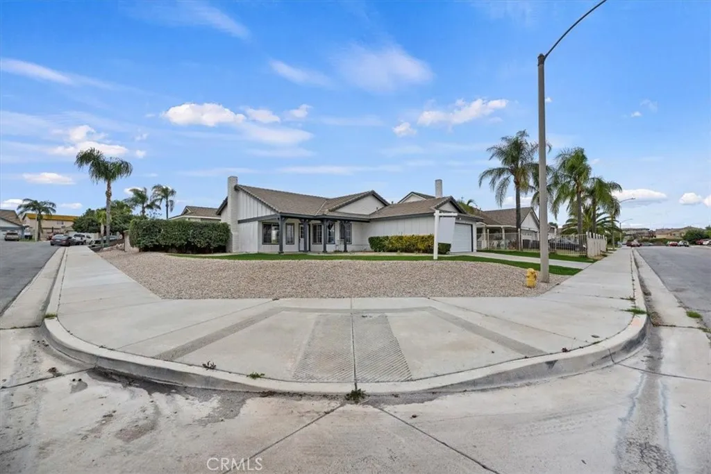 23209 Norrisgrove, Perris, California 92570 home-pic-5