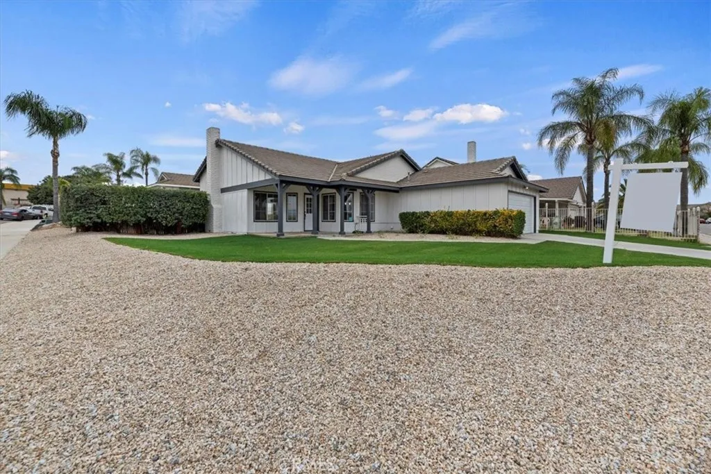 23209 Norrisgrove, Perris, California 92570 home-pic-4