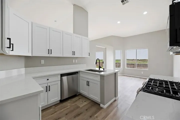 23209 Norrisgrove, Perris, California 92570