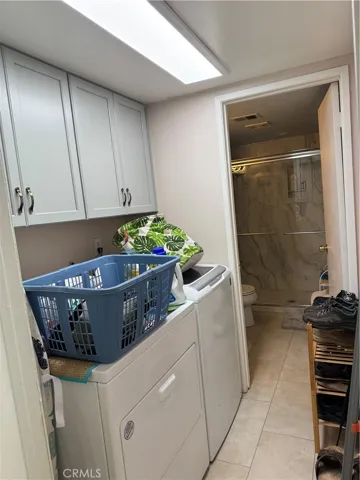 Inside laundry for 8039 Puritan