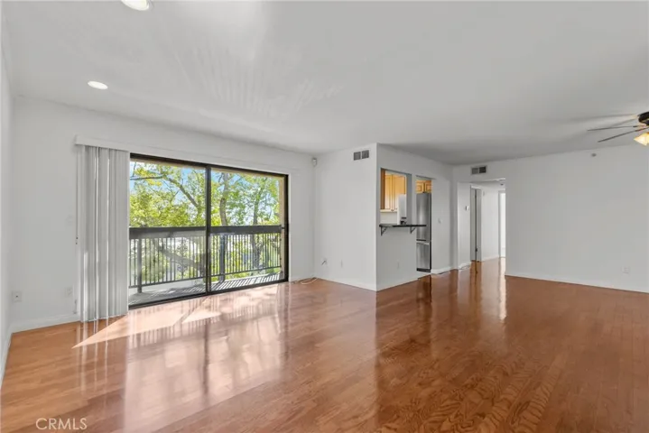 Living room w/balcony view