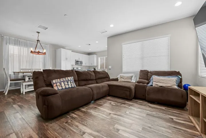 1869 Olivia St, El Cajon, California 92021